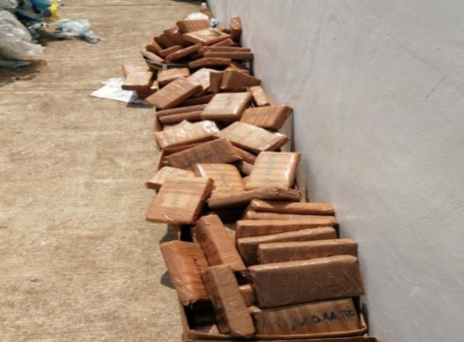 Aduanas decomisa 627 kg de cocaína en pacas de plástico reciclado en Chiapas; suma 2.6 toneladas en seis meses