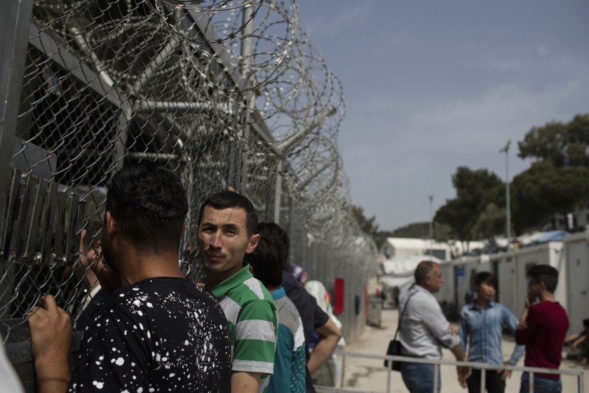 Organizaciones denuncian a Grecia ante la Comisión Europea por trato a migrantes