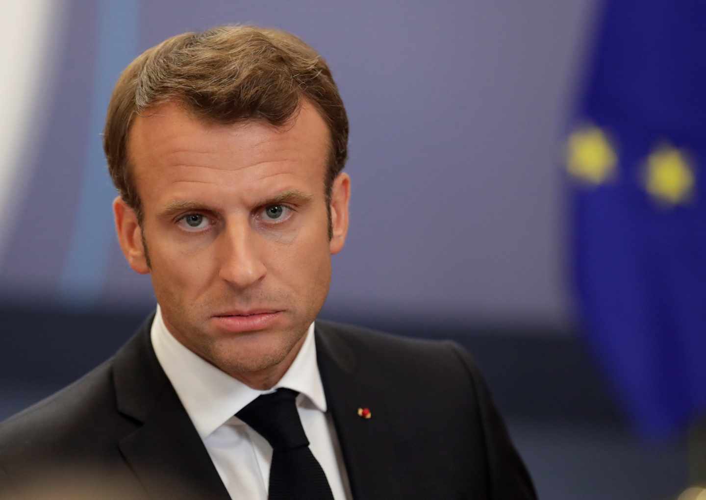 Francia debe evitar encerrar a ancianos en las residencias pese al repunte del virus: Macron