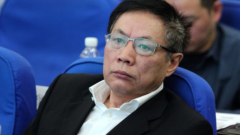 Millonario crítico de presidente chino condenado a 18 años de cárcel bajo cargos de corrupción