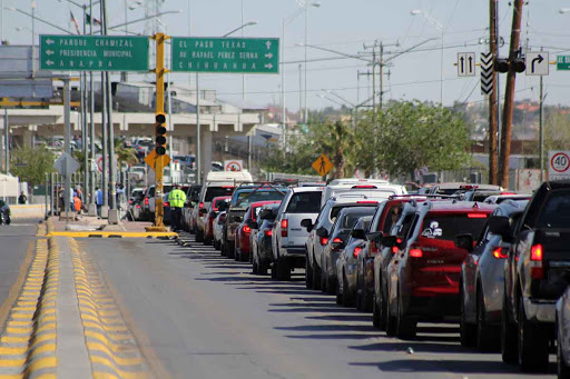 Ciudad Juárez pide restringir paso en la frontera por aumento de Covid-19