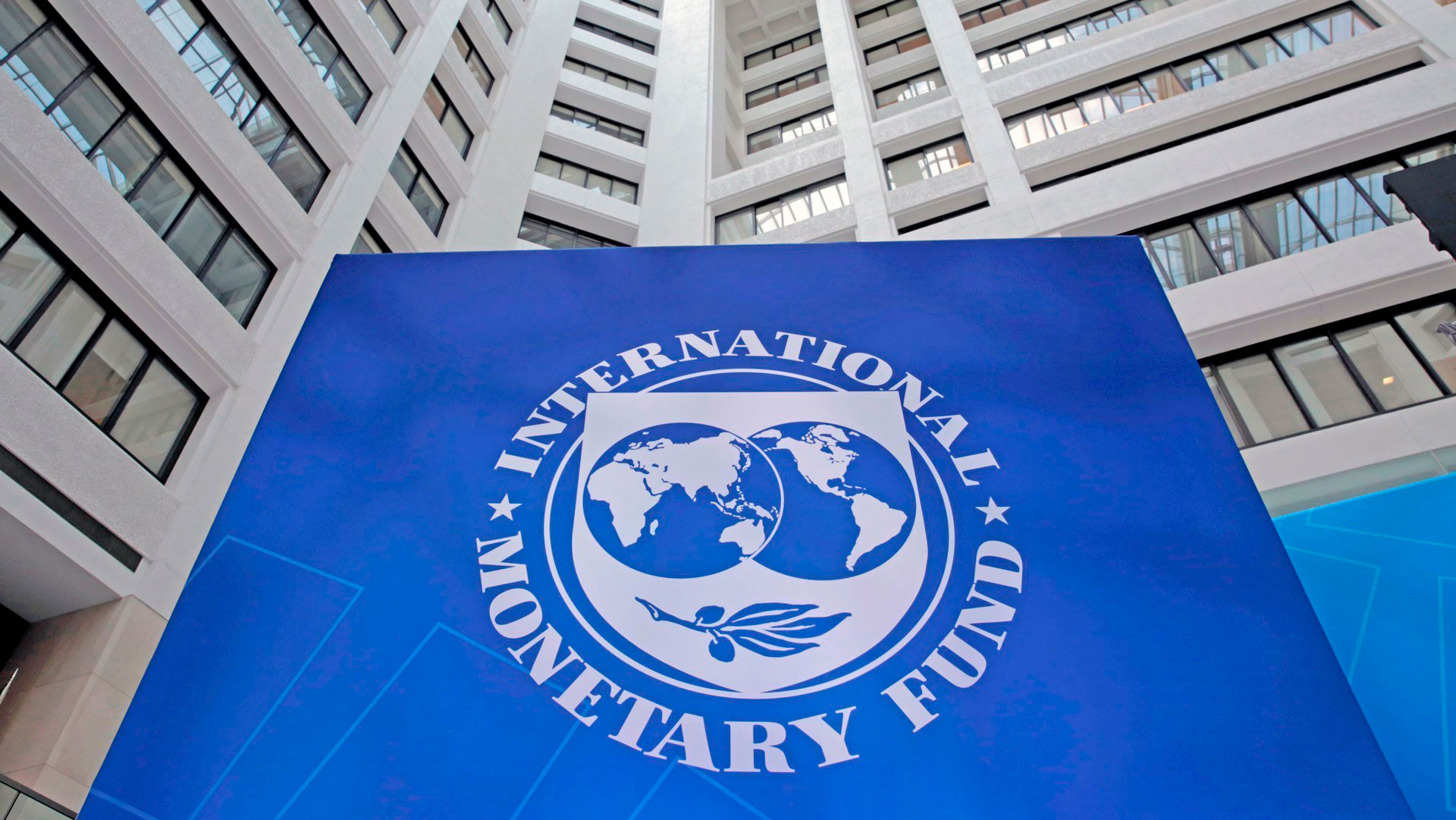 FMI mejora previsiones para méxico