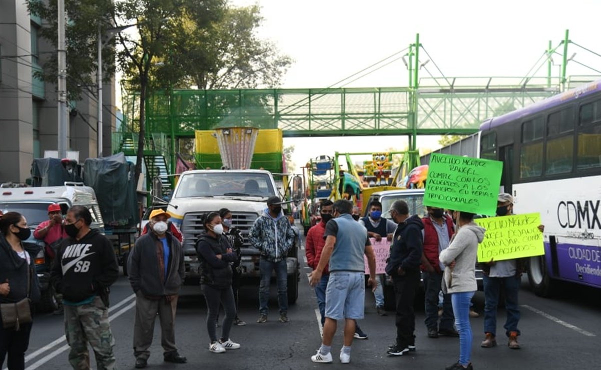 Ferieros bloquean San Antonio Abad