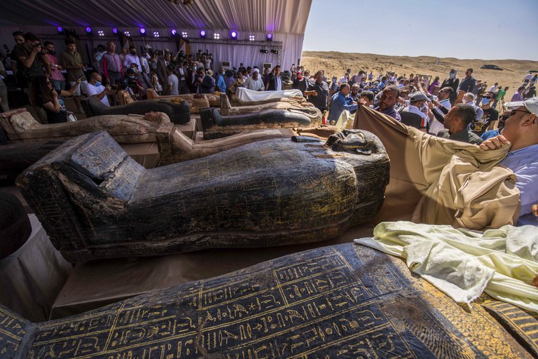 Hallan 59 sarcófagos Egipto 1