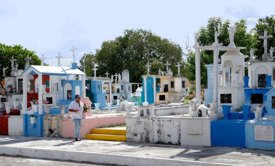 Panteones de Merida abrirán en Día de Muertos