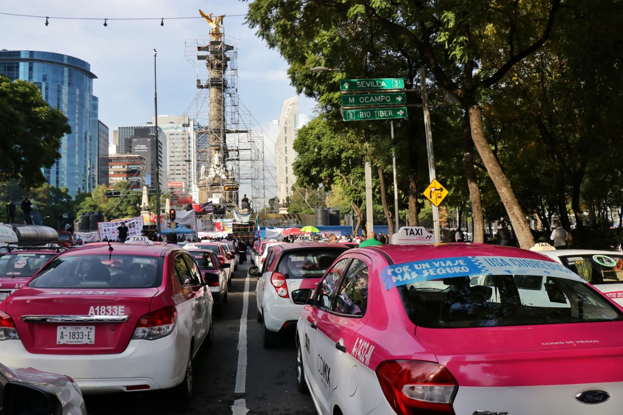 Taxistas en el ángel