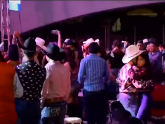 Arman baile masivo en Aguascalientes pese a Covid-19