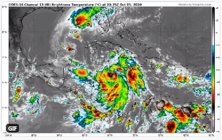 Activa AMLO Plan DN-III por huracán Delta en Península de Yucatán