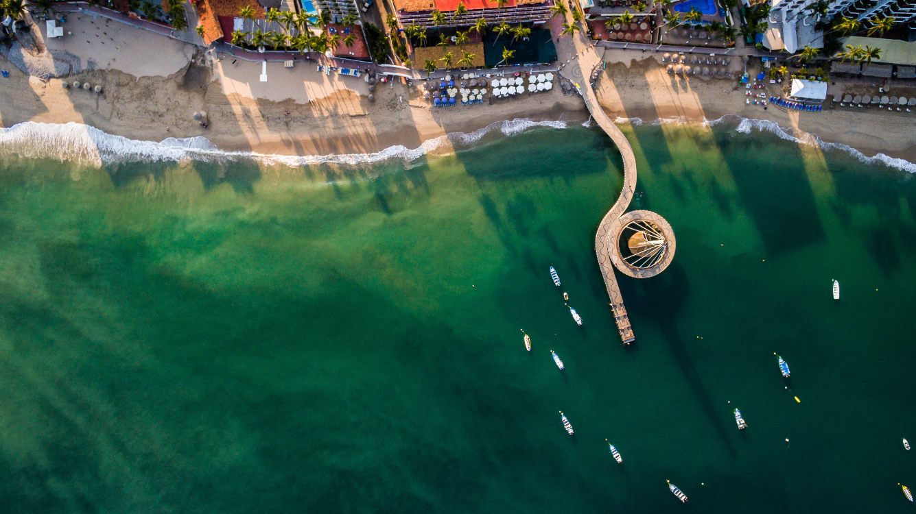 Puerto Vallarta espera más de mil vuelos este octubre