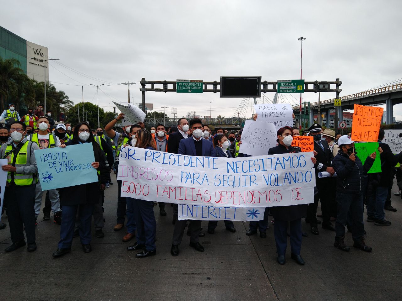 Trabajadores de Interjet bloquean Circuito Interior