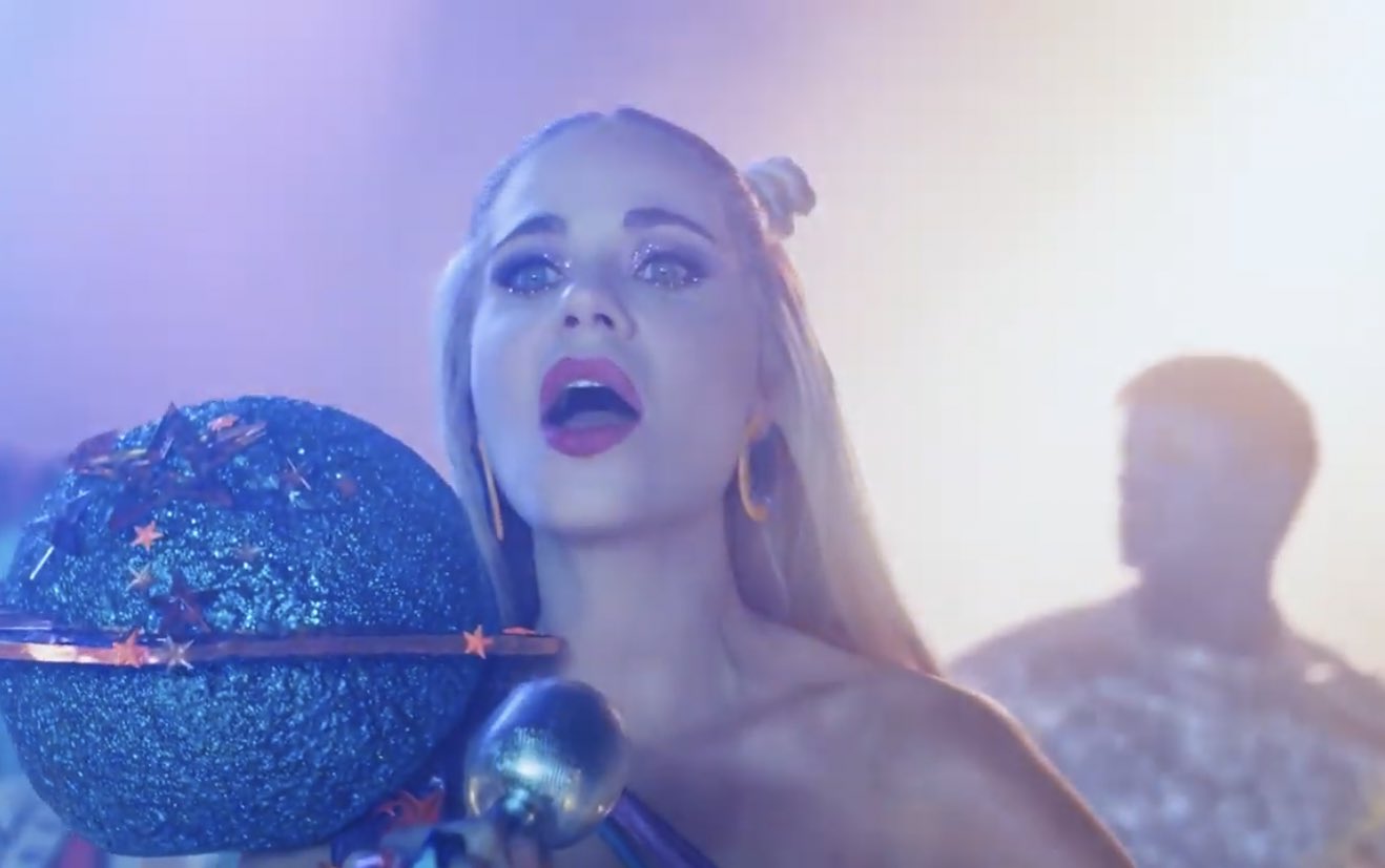 Katy Perry lanza el video de ‘Not the end of the world’
