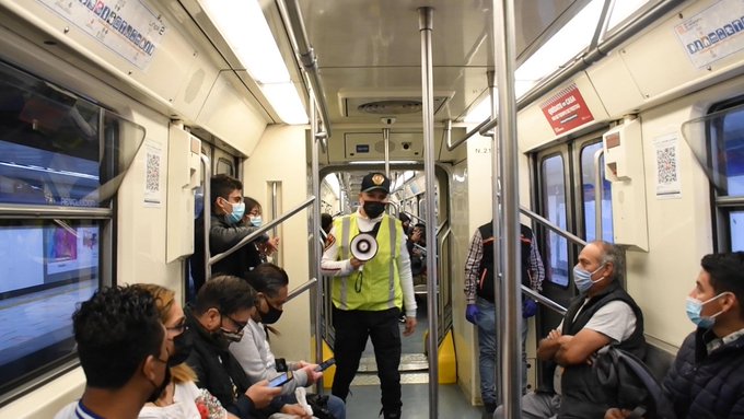 Policías exhortarán a usuarios del Metro a utilizar código QR por Covid-19