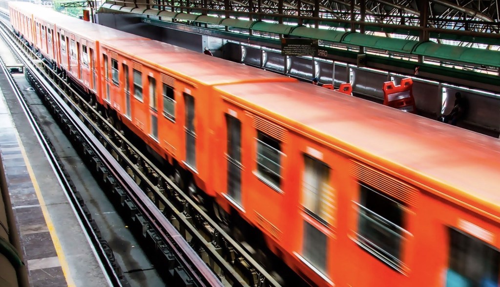 Estos serán los horarios del Metro y Metrobús en Navidad y Año Nuevo