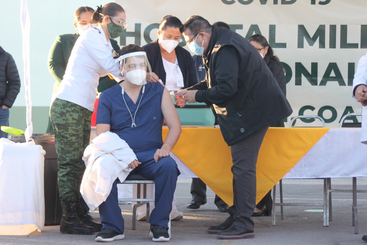 Estas fueron las primeras personas en Coahuila en recibir la vacuna Covid