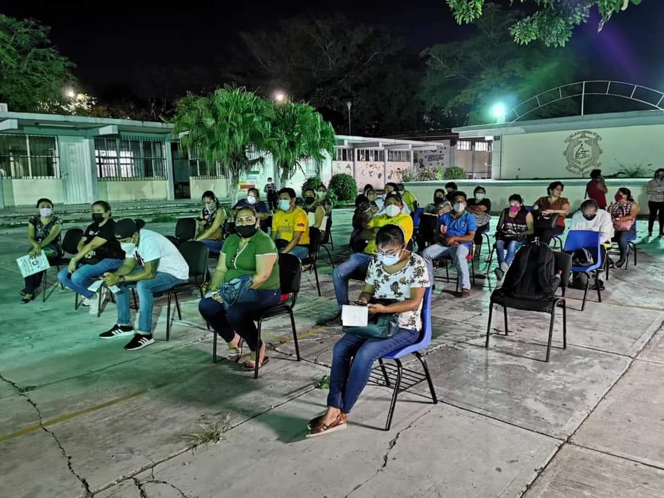 Así fue la campaña de vacunación para maestros en Campeche