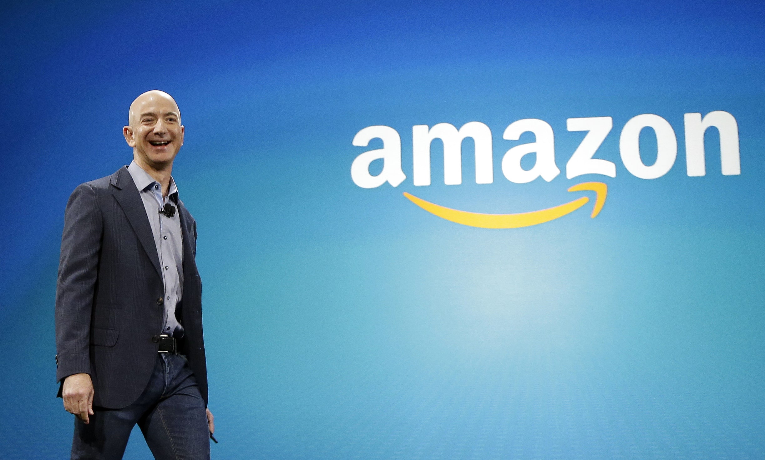 Jeff Bezos deja su puesto como CEO de Amazon-min
