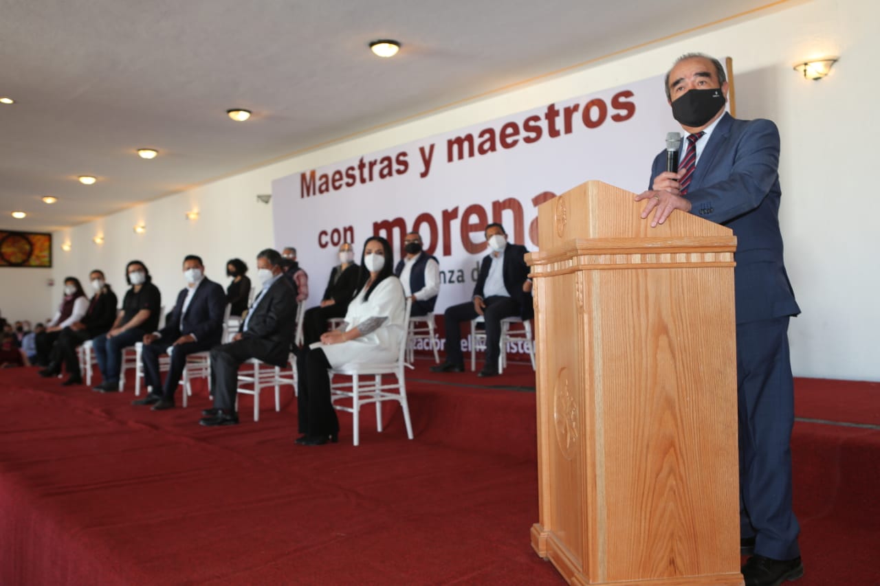 Maestros de 13 regiones del Estado de México se adhiere a Morena