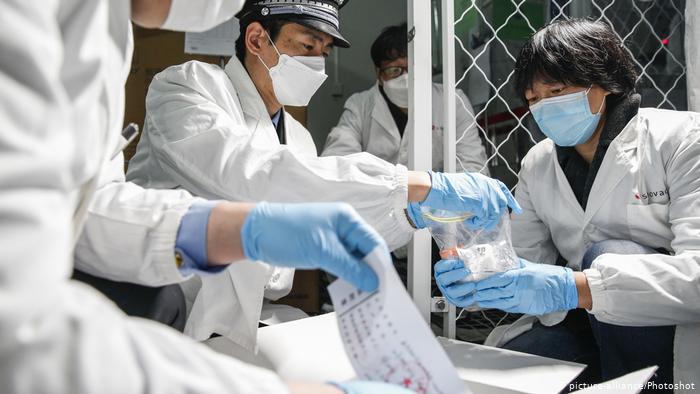 Beijing dará visas a extranjeros que se inoculen con vacunas chinas