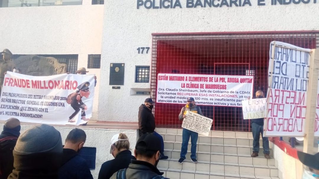 Elementos de la Policía Bancaria protestan en CDMX