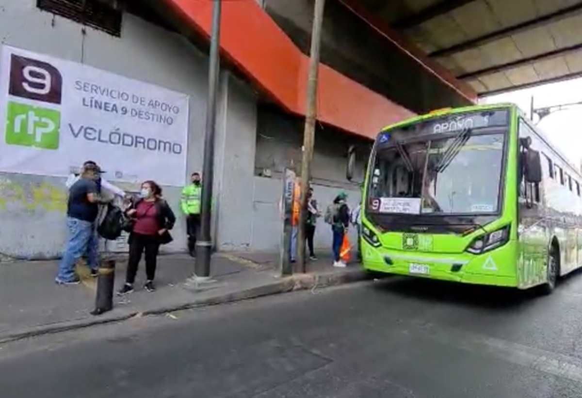 camiones RTP dan servicio alterno en Línea 9 del Metro