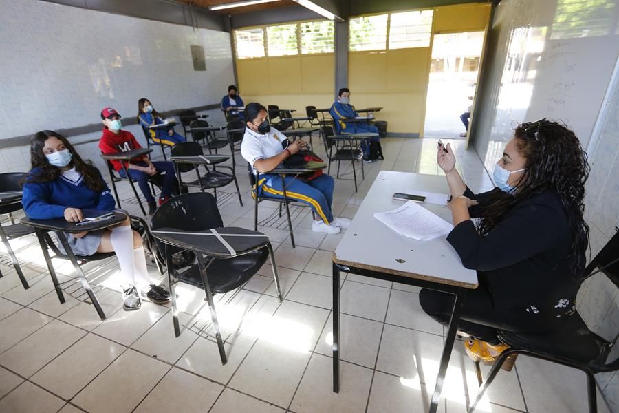 Estudiantes de Jalisco regresaron a clases presenciales