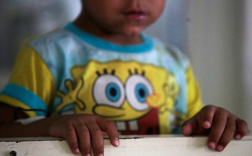 Adoptar es restituir a una niña, niño o adolescente su derecho a vivir en familia: Vázquez Mota