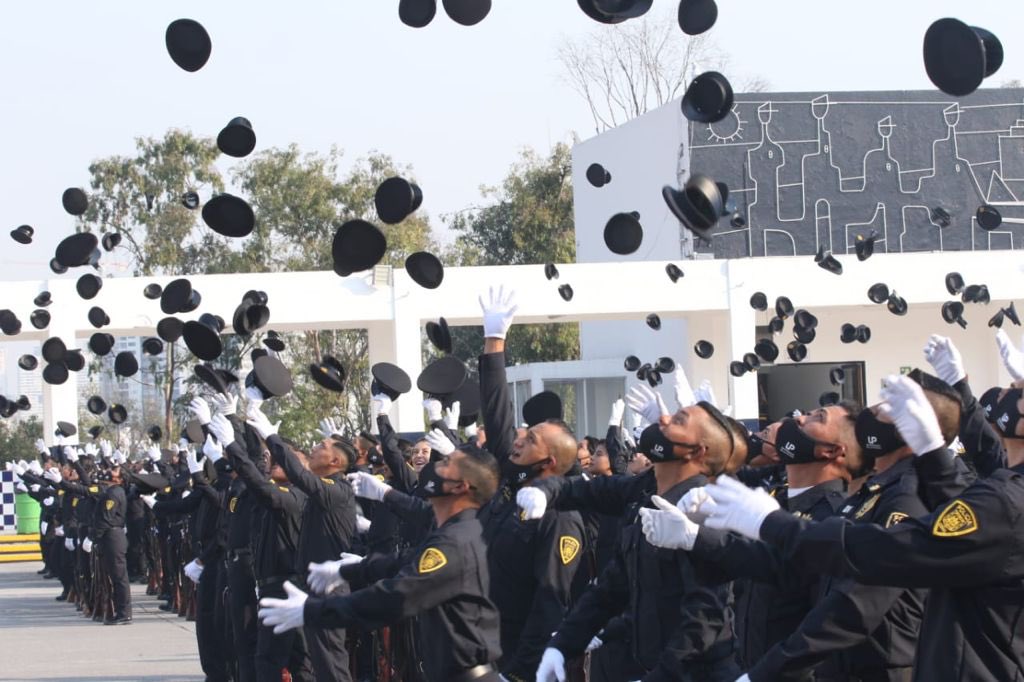 CDMX suma 249 nuevos policías
