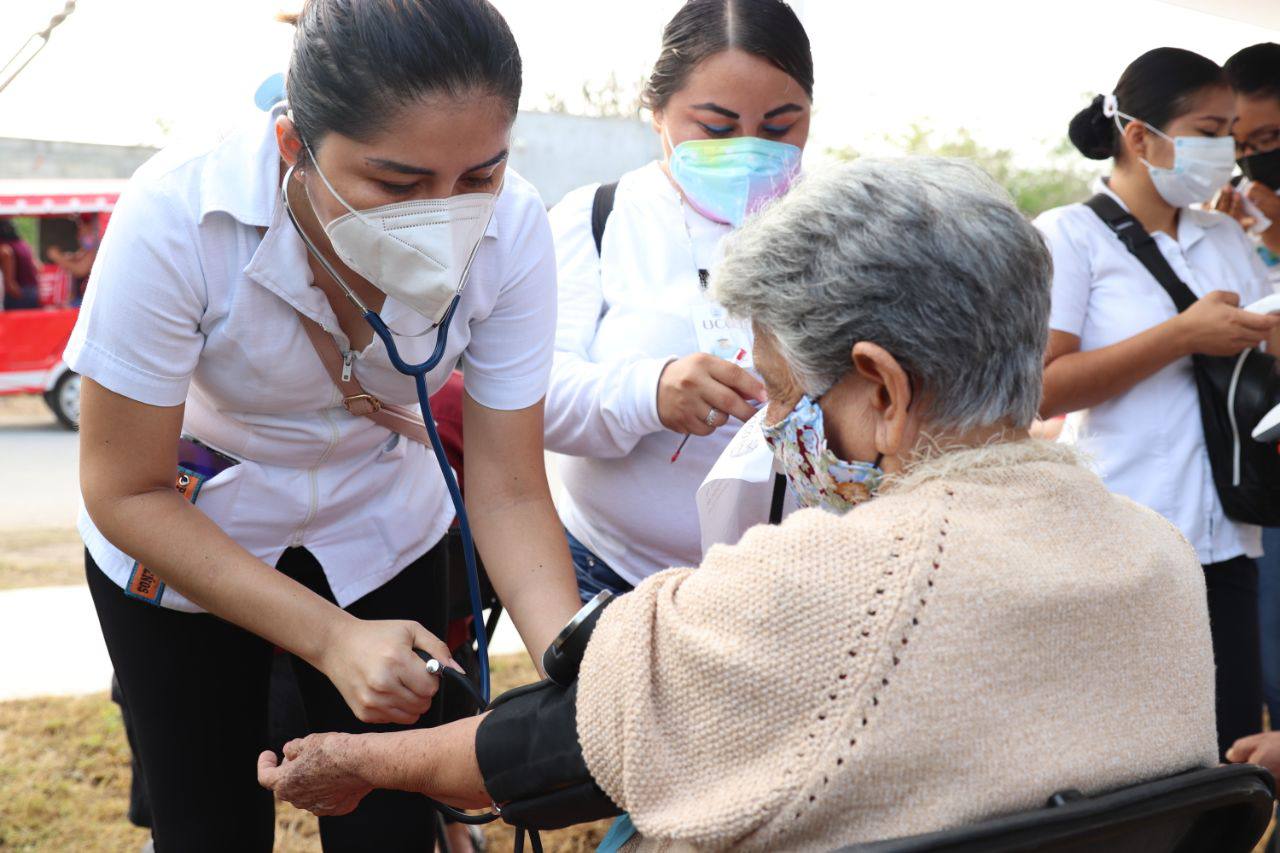 Con primera dosis anticovid, adultos mayores de 99 municipios de Yucatán