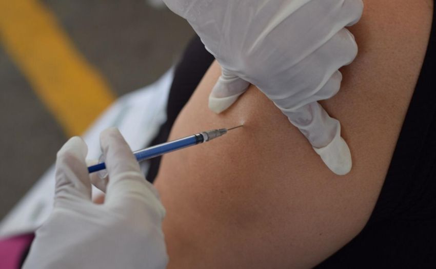 Adultos de entre 50 y 59 años ya pueden registrarse para la vacunación contra el Covid