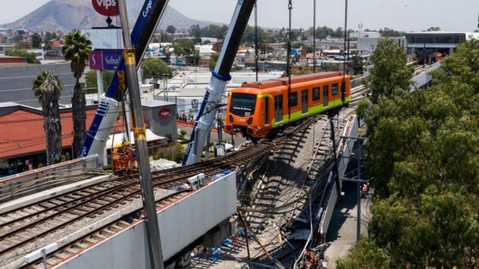 CDMX dará empleos a familiares de víctimas de Línea 12