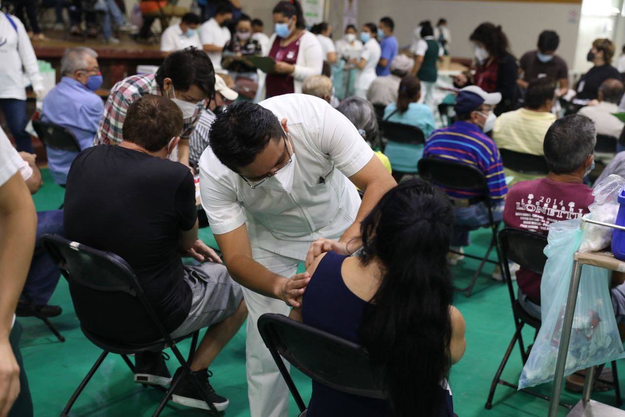 Llegan más vacunas a Yucatán