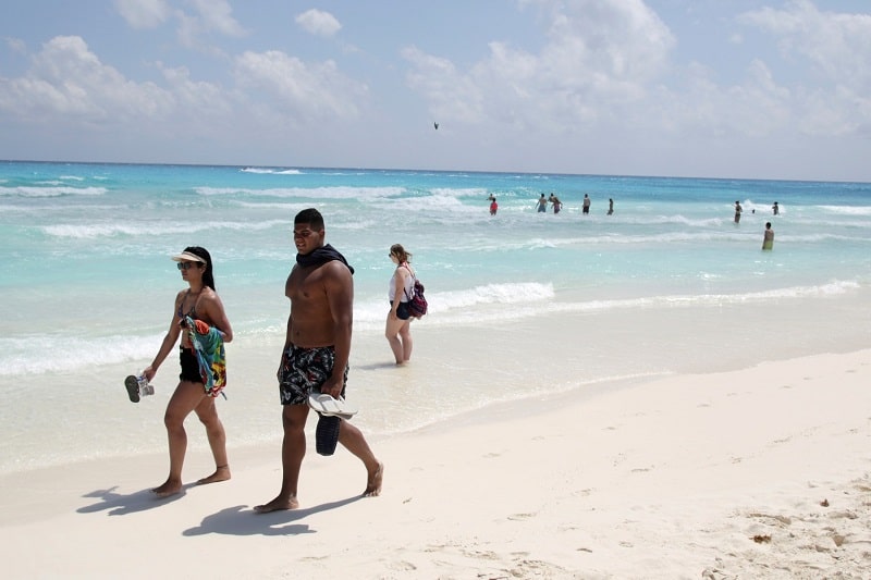 Coparmex pide que los 12 días de vacaciones se dividan