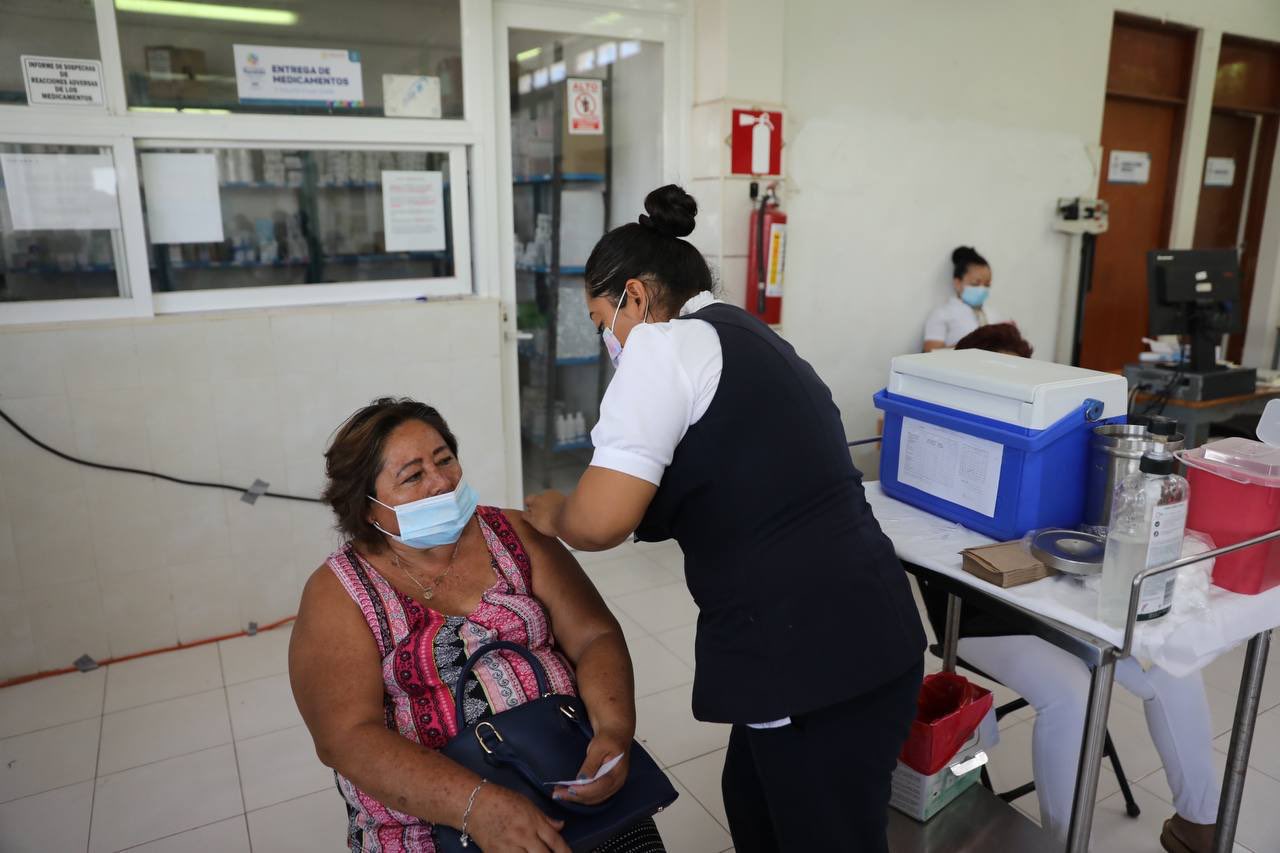 Yucatan vacunará a personal medico