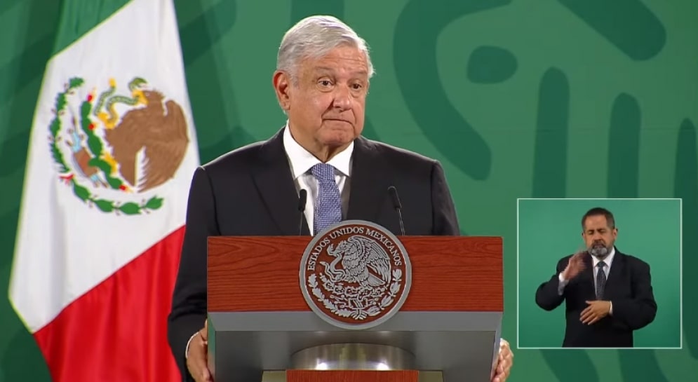 Regaña AMLO a la OEA por crisis en Perú