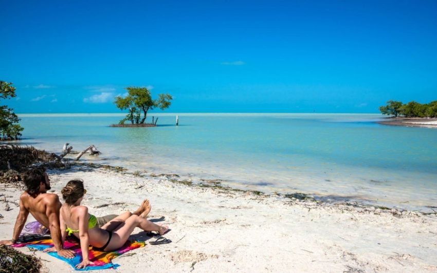 Aumentan los contagios de Covid entre los jóvenes de Quintana Roo