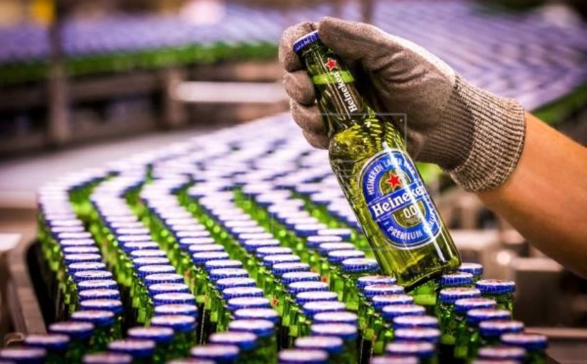 Heineken inicia vacunación de empleados y trabajadores en Monterrey