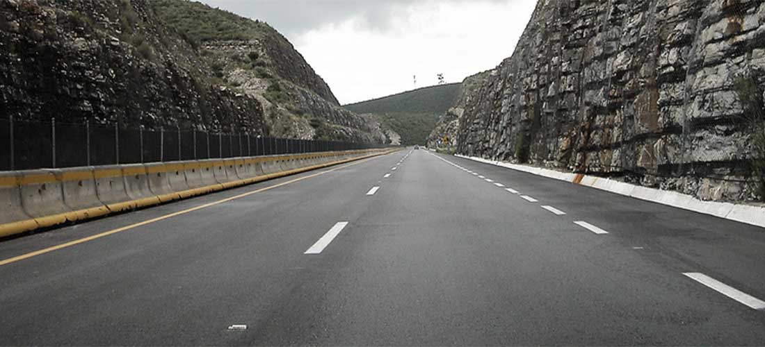 La carretera federal 85, Monterrey-Nuevo Laredo es resguardada por fuerzas policiales