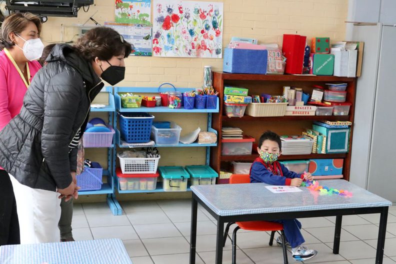 Invita Delfina Gómez a madres, padres de familia y a tutores a ser parte del regreso a clases presenciales