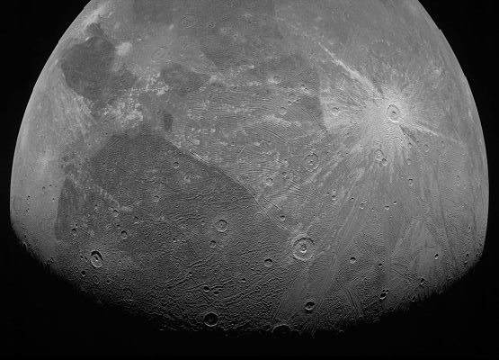 Ve las primeras imágenes de la luna ‘Ganímedes’ captadas por la NASA