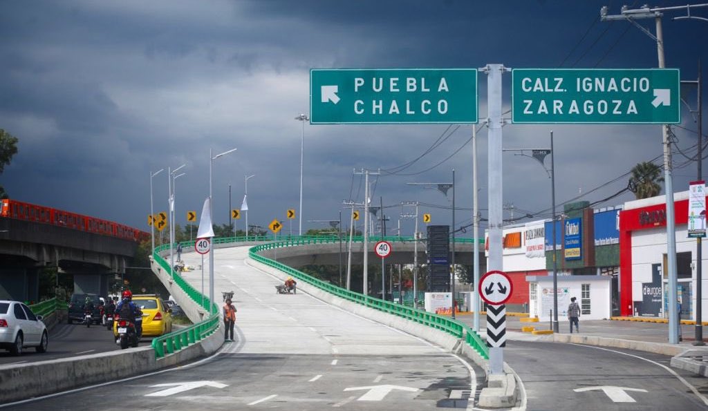 Claudia Sheinbaum y funcionarios inauguraron el puente vehicular del Viaducto Río de la Piedad a Calzada Ignacio Zaragoza.