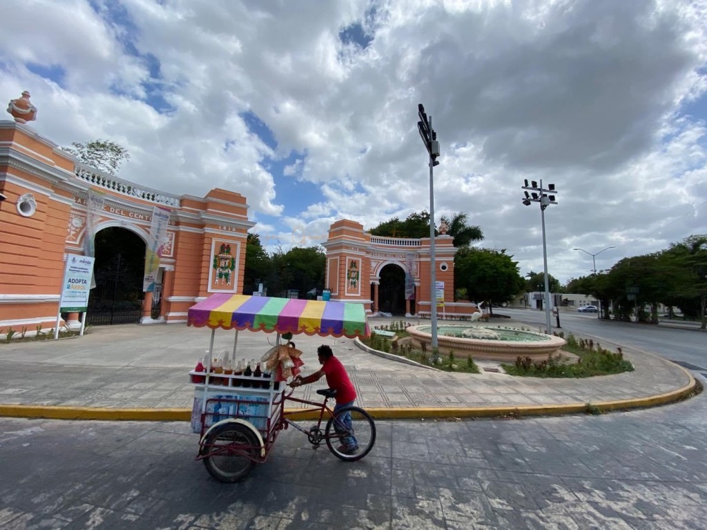 zoológicos de Mérida permanecerán cerrados este domingo