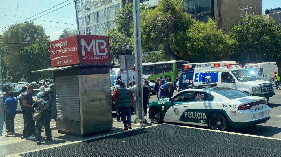 Balacera deja un policía lesionado en la colonia Del Valle