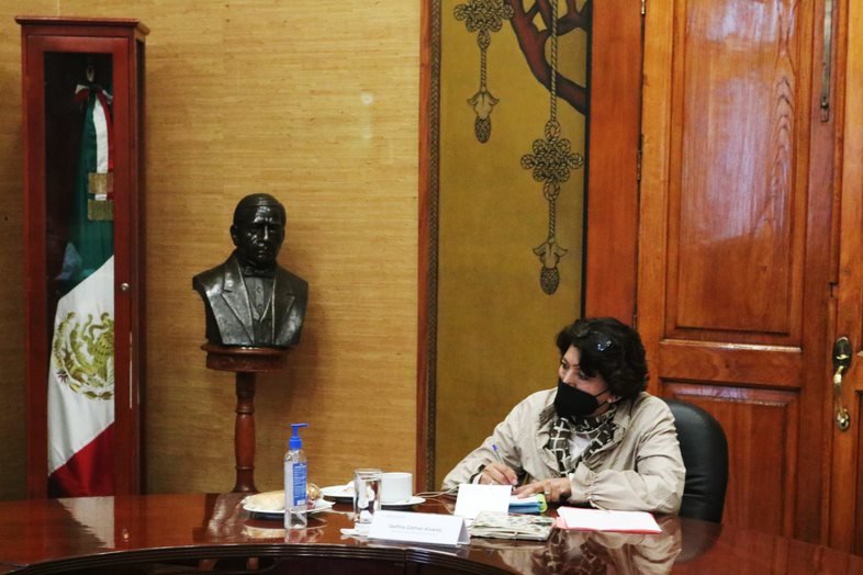 Firman SEP y Coordinación de Memoria Histórica y Cultural de México convenio para uso y difusión de recursos digitales