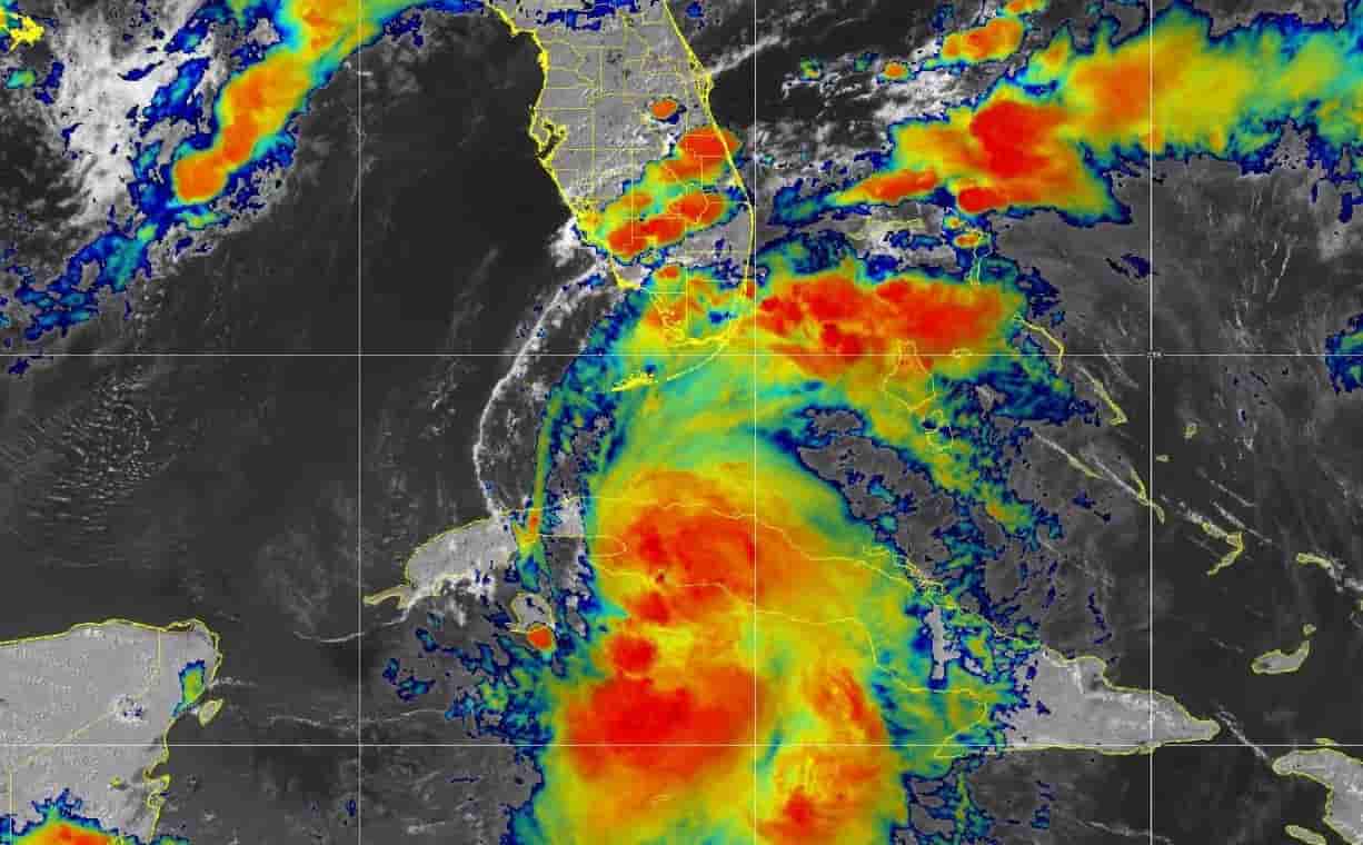 Tormenta tropical Elsa se moverá sobre el centro-oeste de Cuba durante las próximas horas, se trasladará al Estrecho de Florida esta noche.