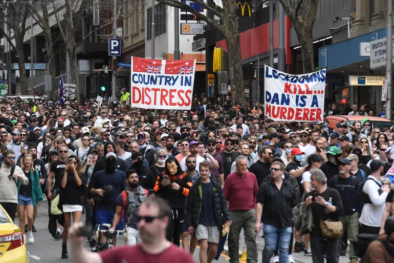 Australia: Protestas contra restricciones anti covid mientras sufre su peor día en la pandemia
