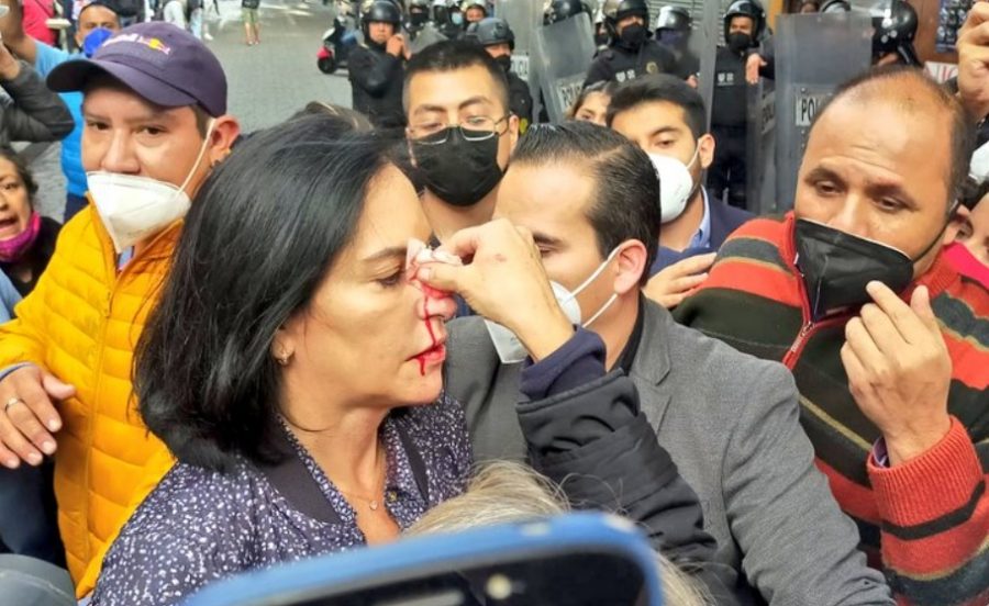 Lía Limón, alcaldesa electa de Álvaro Obregón, es agredida por policías