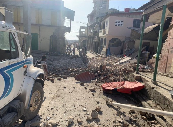 Fuerte sismo ataca la zona sur de Haití