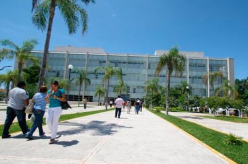 Delegación del IMSS en Quintana Roo esconde gastos