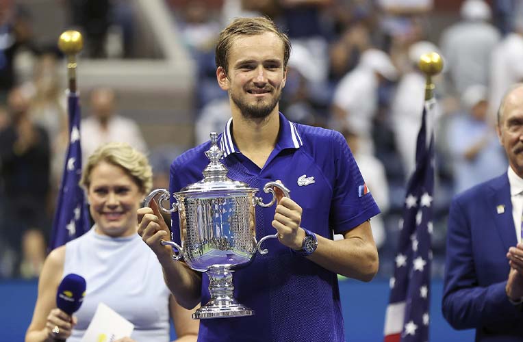 ¡Triunfa! Daniil Medvedev se consagra ganador del US OPEN venciendo a Novak Djokovic
