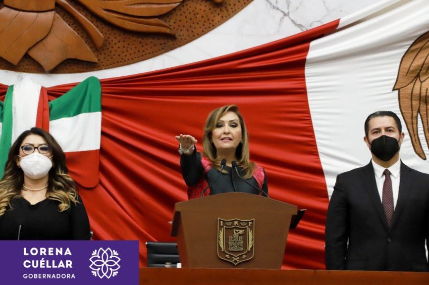 Lorena Cuellar toma protesta como nueva gobernadora de Tlaxcala